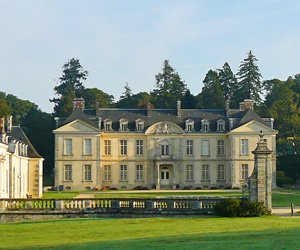 Vue du château de Kerguéhennec