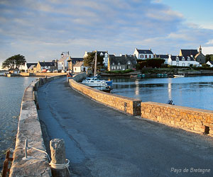 Pont vers l'île Saint-Cado